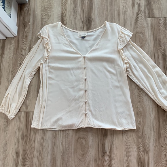 Universal Thread ruffle blouse - Picture 3 of 4